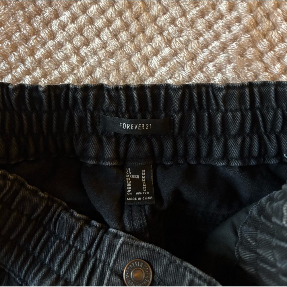 Forever 21 Women’s Distressed Black Jean Mini Skirt | M - Picture 5 of 5